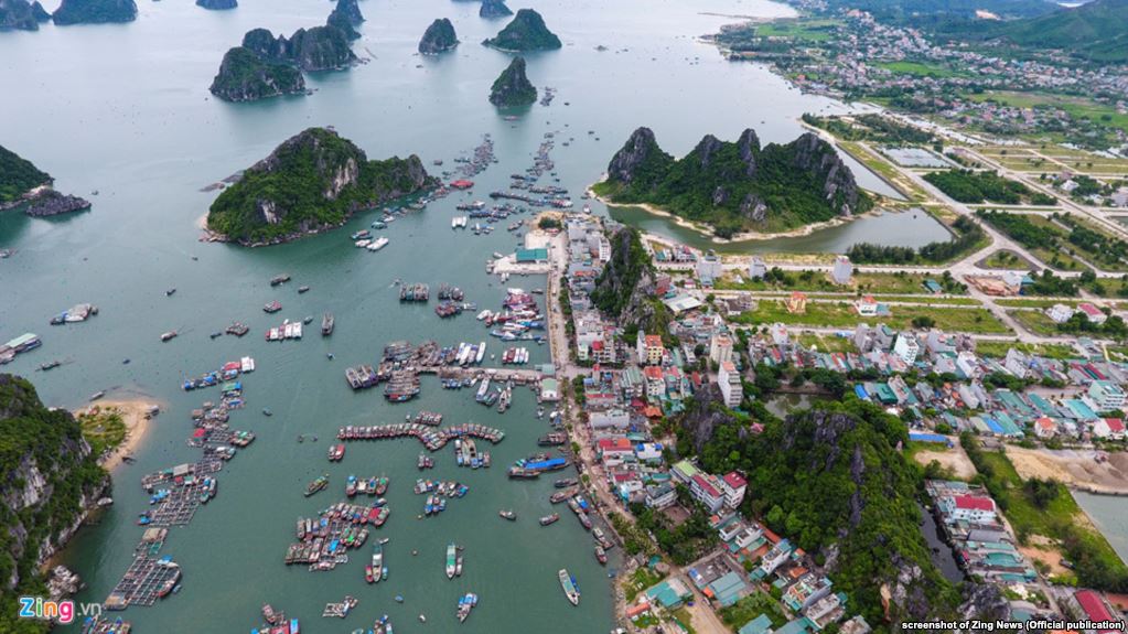 Cảng Cái Rồng, đảo Vân Đồn, tỉnh Quảng Ninh, nhìn từ trên cao.