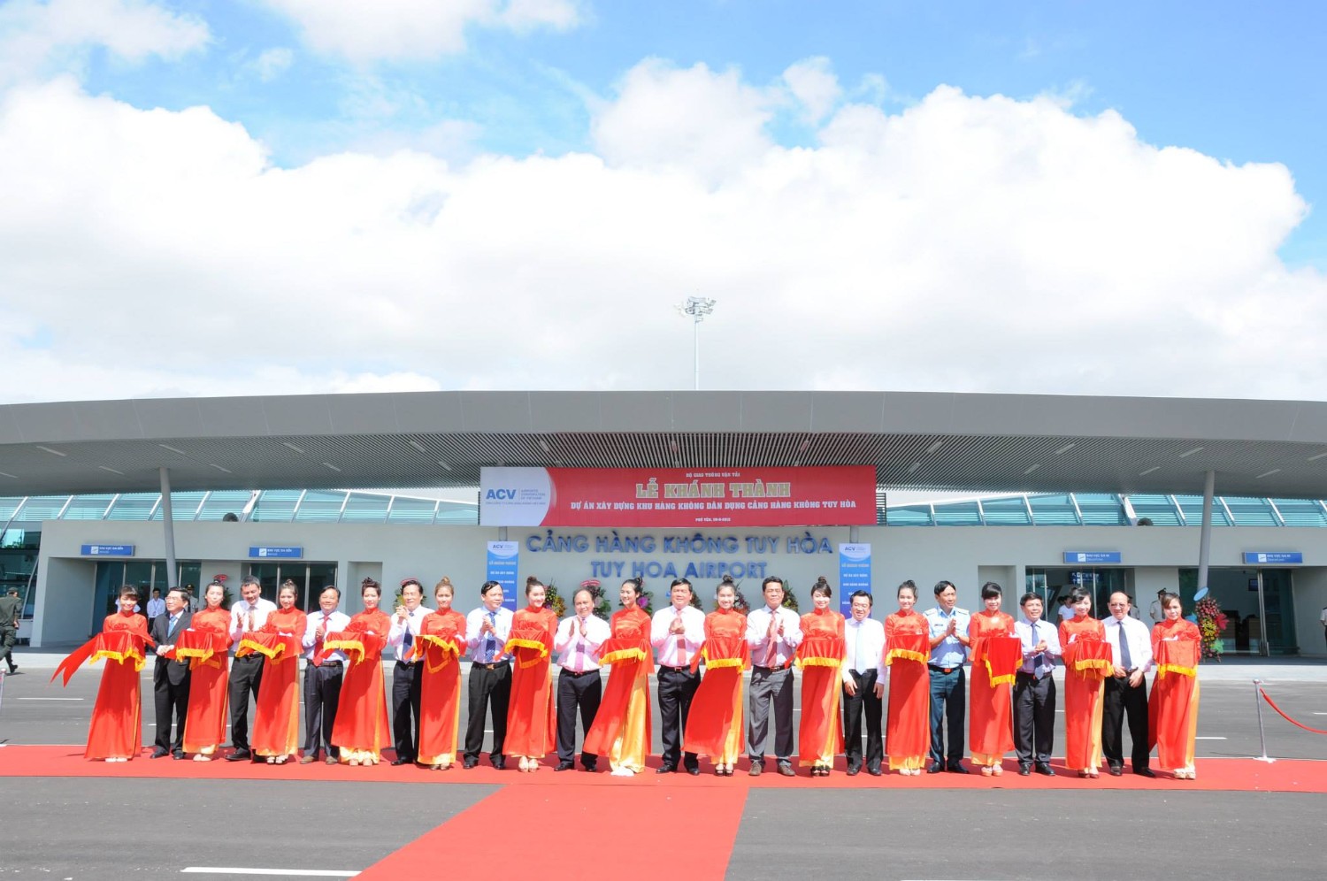 Khánh thành Sân bay Tuy Hòa