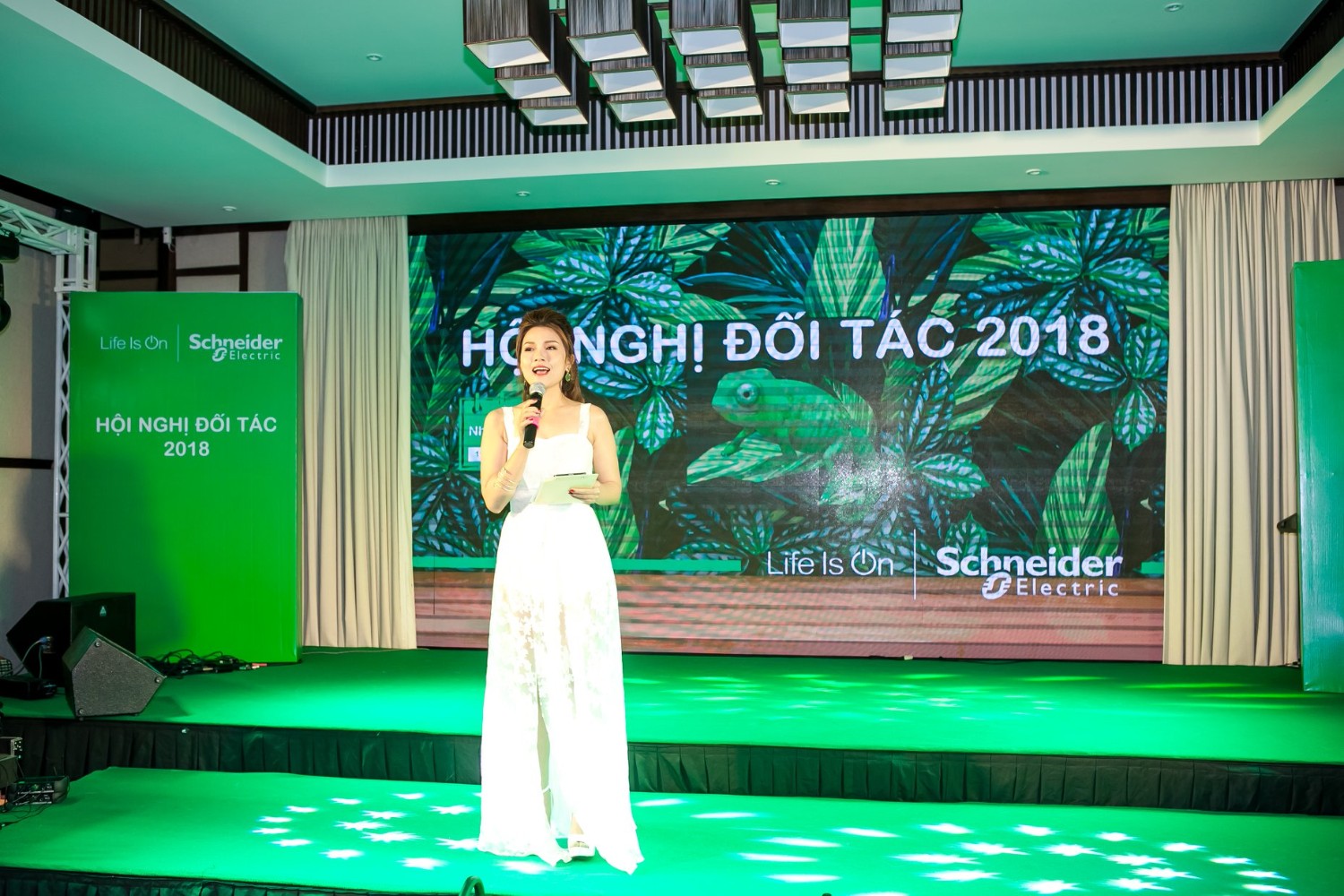 Hội nghị Đối tác Schneider