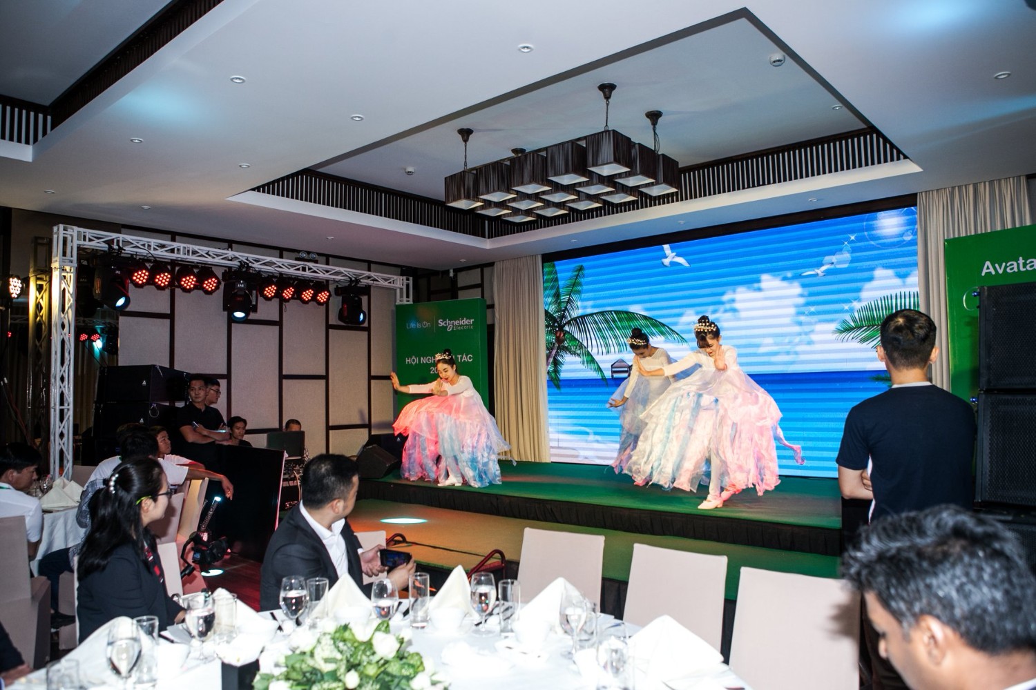 Hội nghị Đối tác Schneider