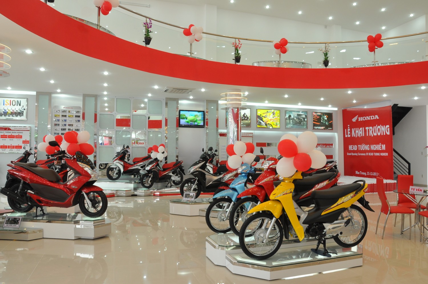 KT HEAD Tường Nghiêm