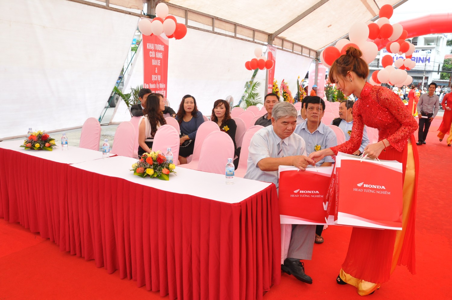 KT HEAD Tường Nghiêm