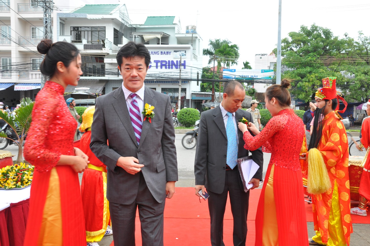 KT HEAD Tường Nghiêm