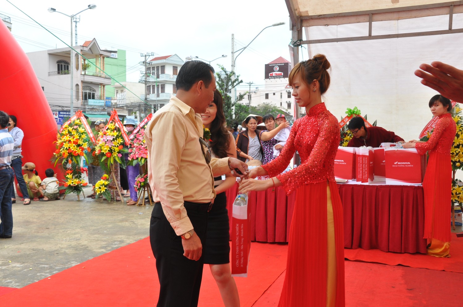 KT HEAD Tường Nghiêm