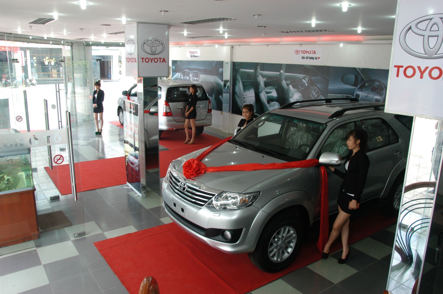 Lễ giới thiệu Toyota Fortuner