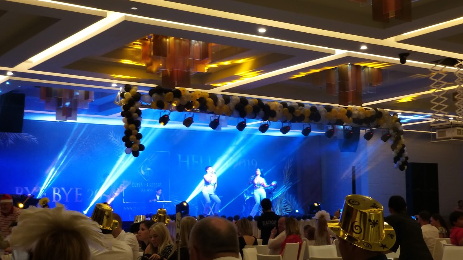 Duyên Hà Countdown Party