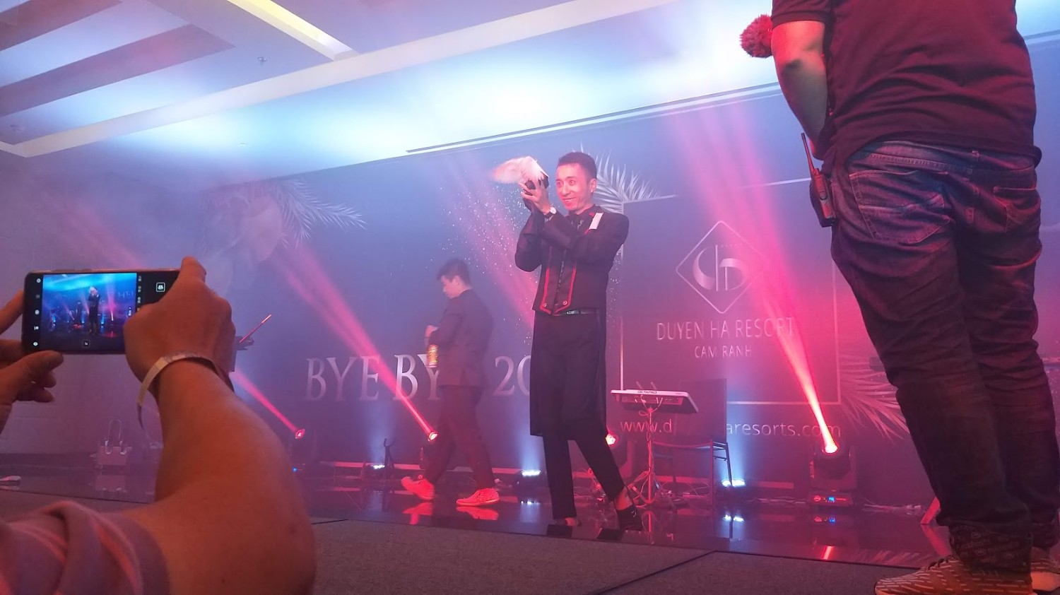 Duyên Hà Countdown Party