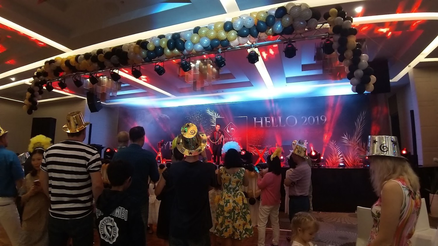 Duyên Hà Countdown Party