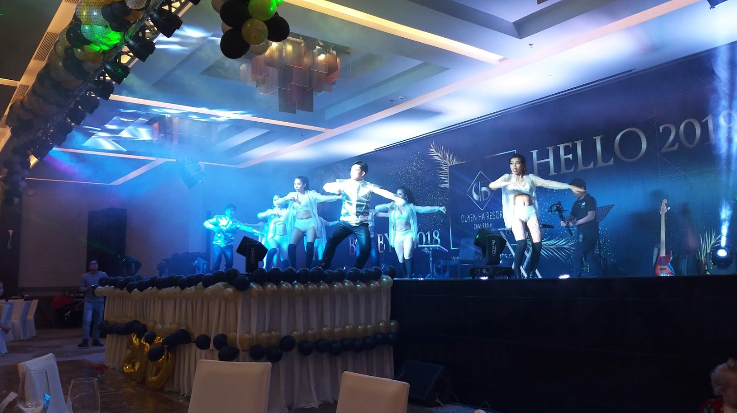 Duyên Hà Countdown Party