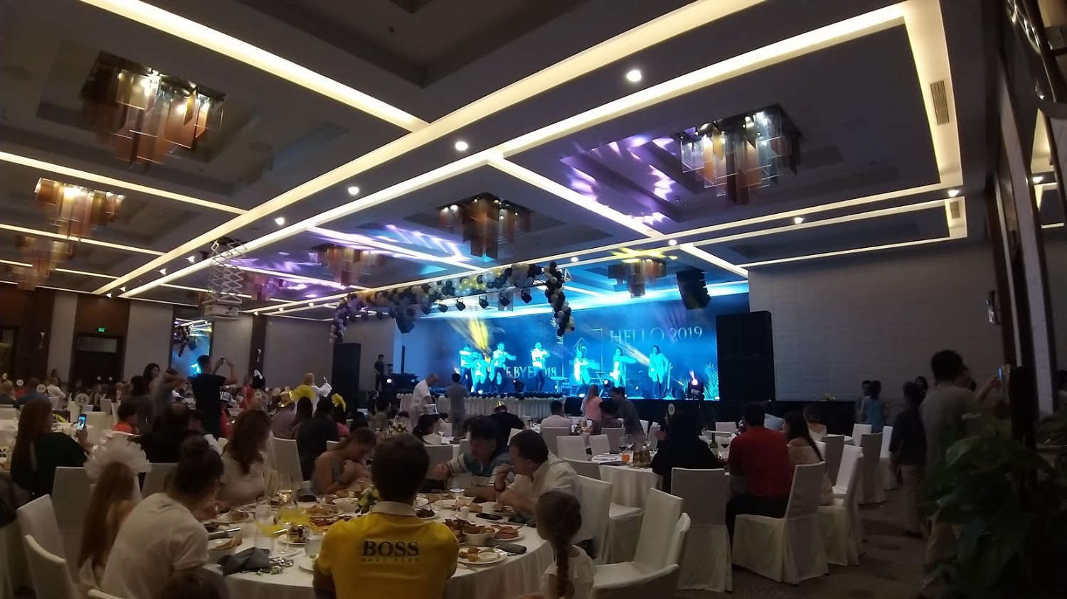 Duyên Hà Countdown Party