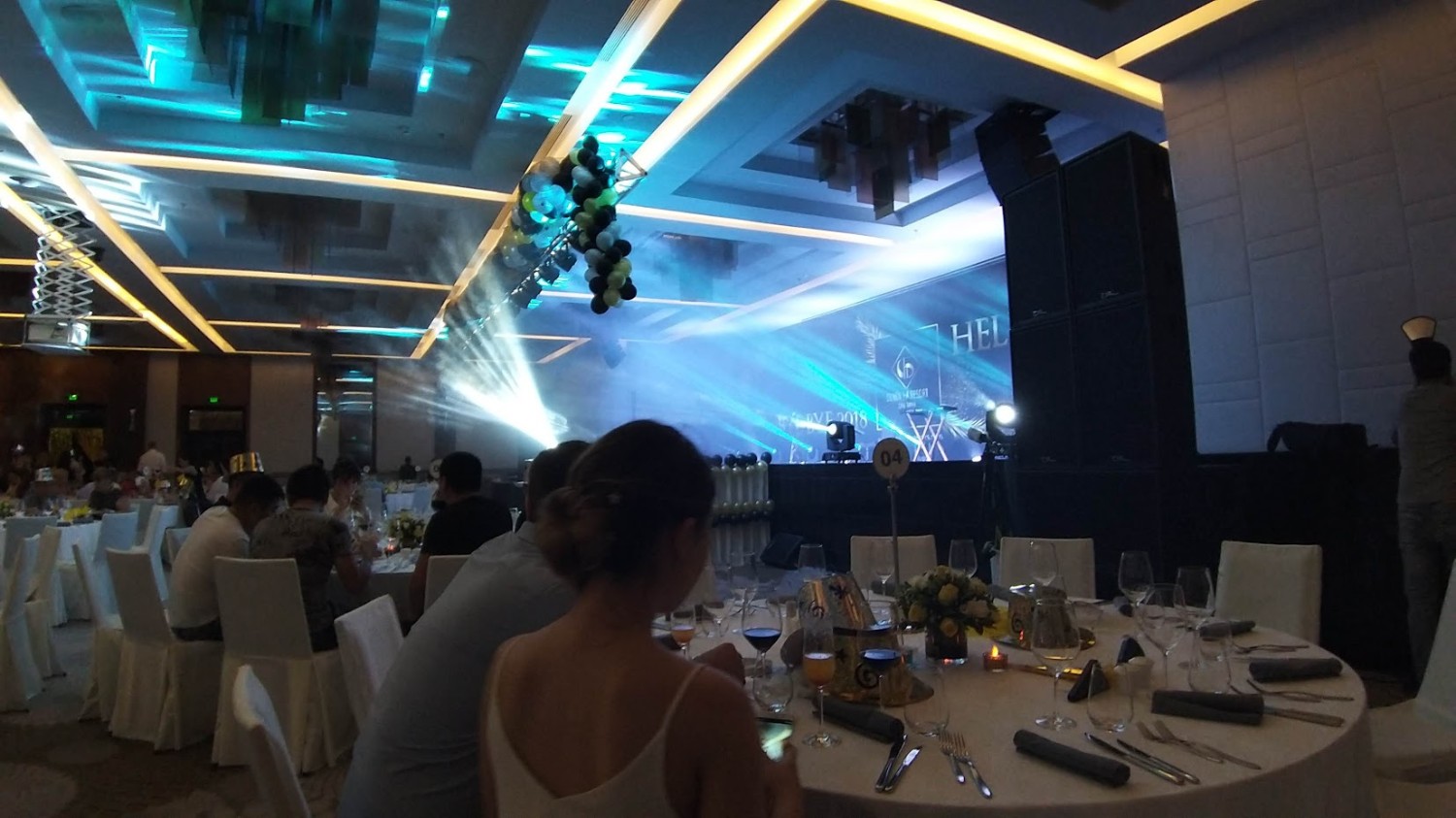 Year End Party-Đoàn Nga