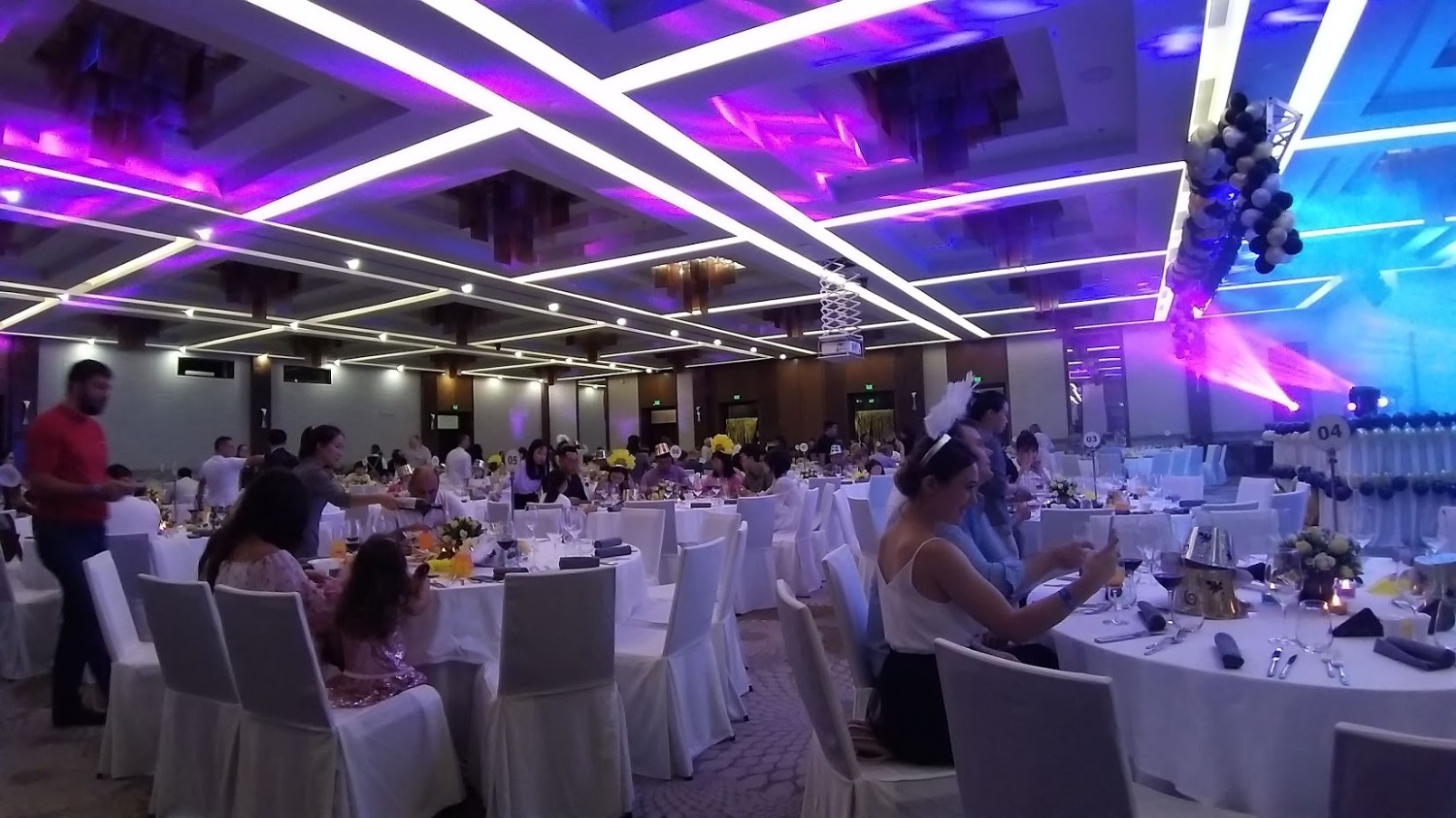 Year End Party-Đoàn Nga