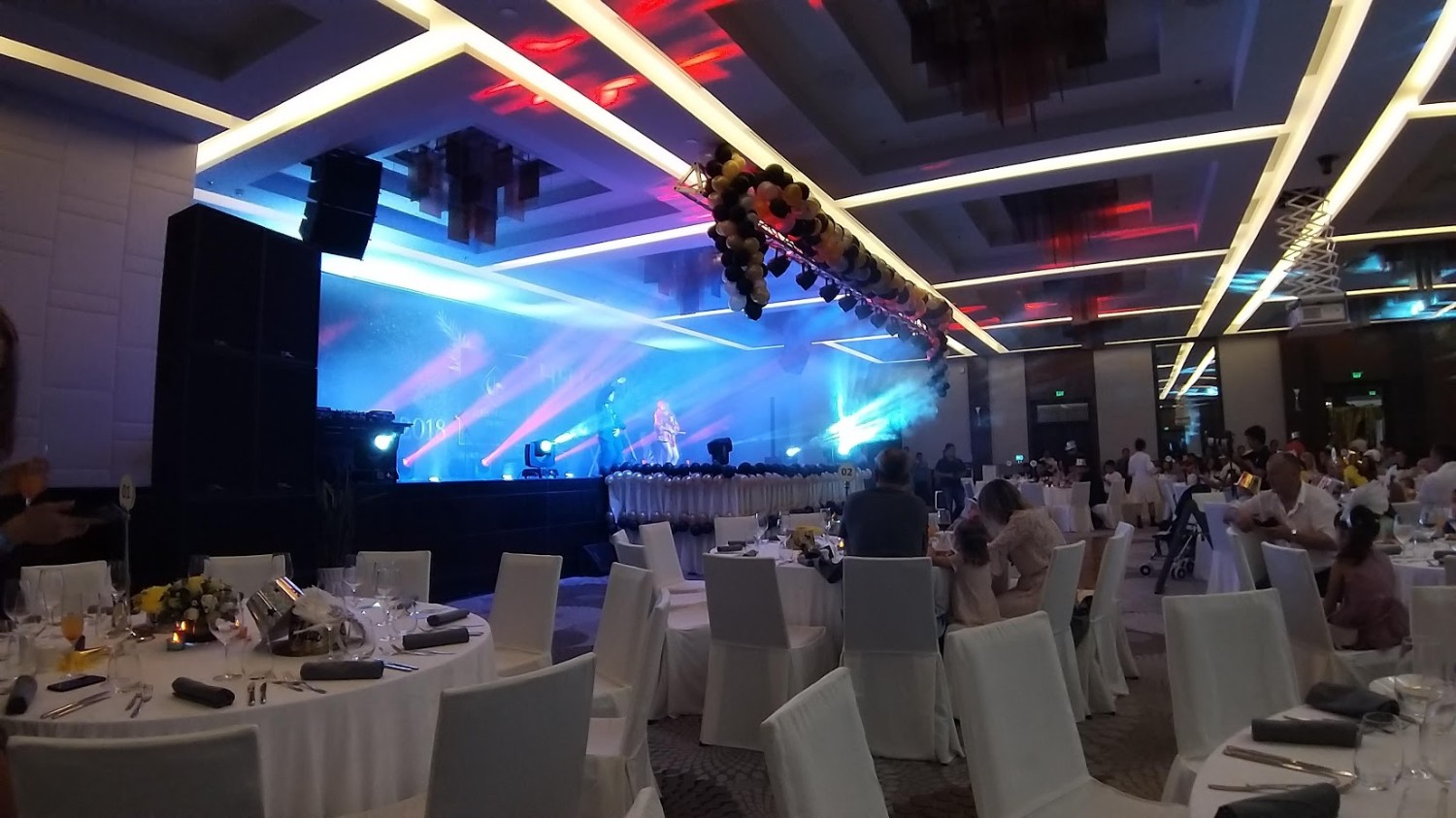 Year End Party-Đoàn Nga