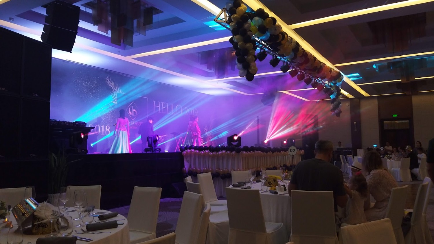 Year End Party-Đoàn Nga