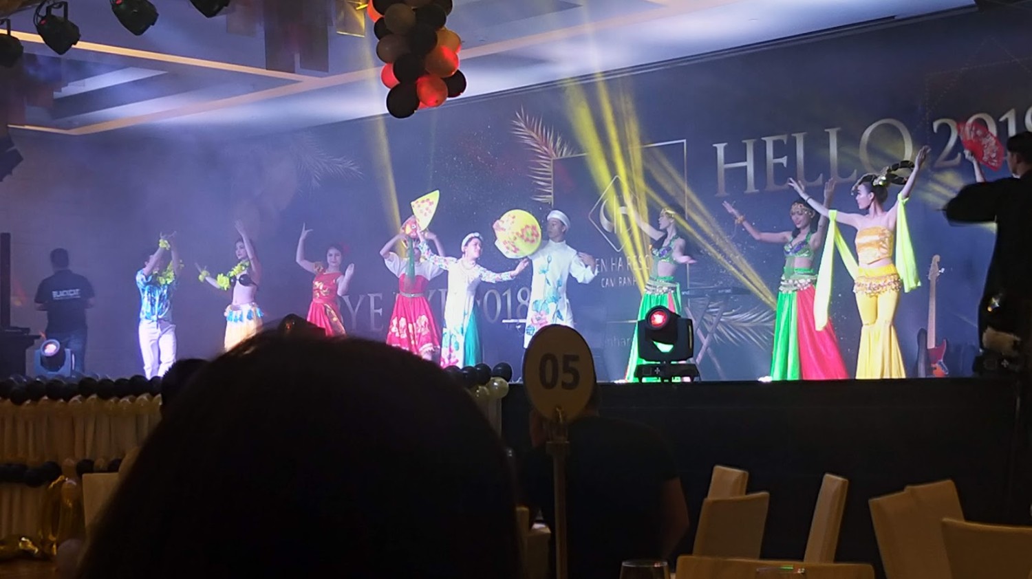 Year End Party-Đoàn Nga