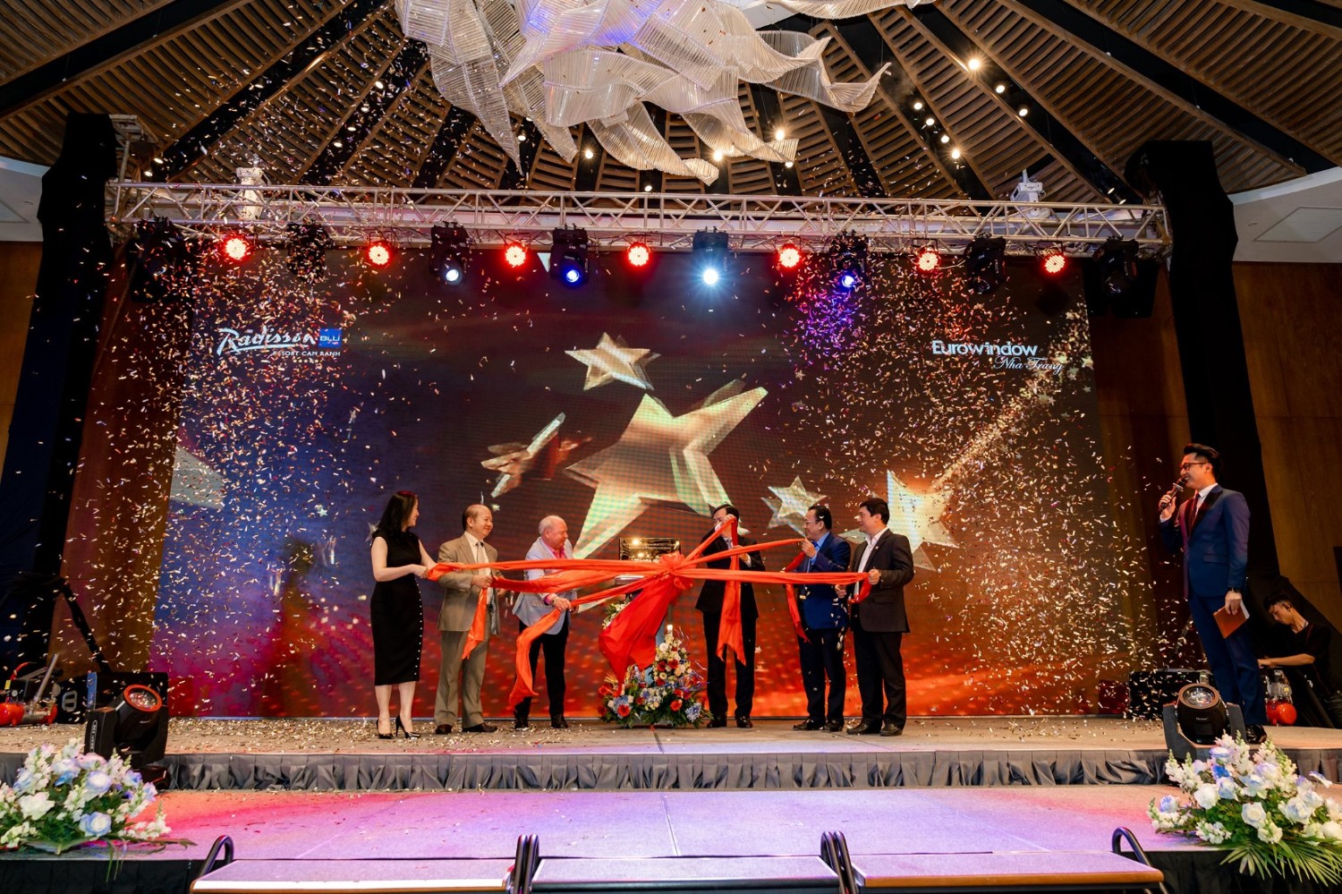 Lễ Gắn Sao Radisson Blu Resort