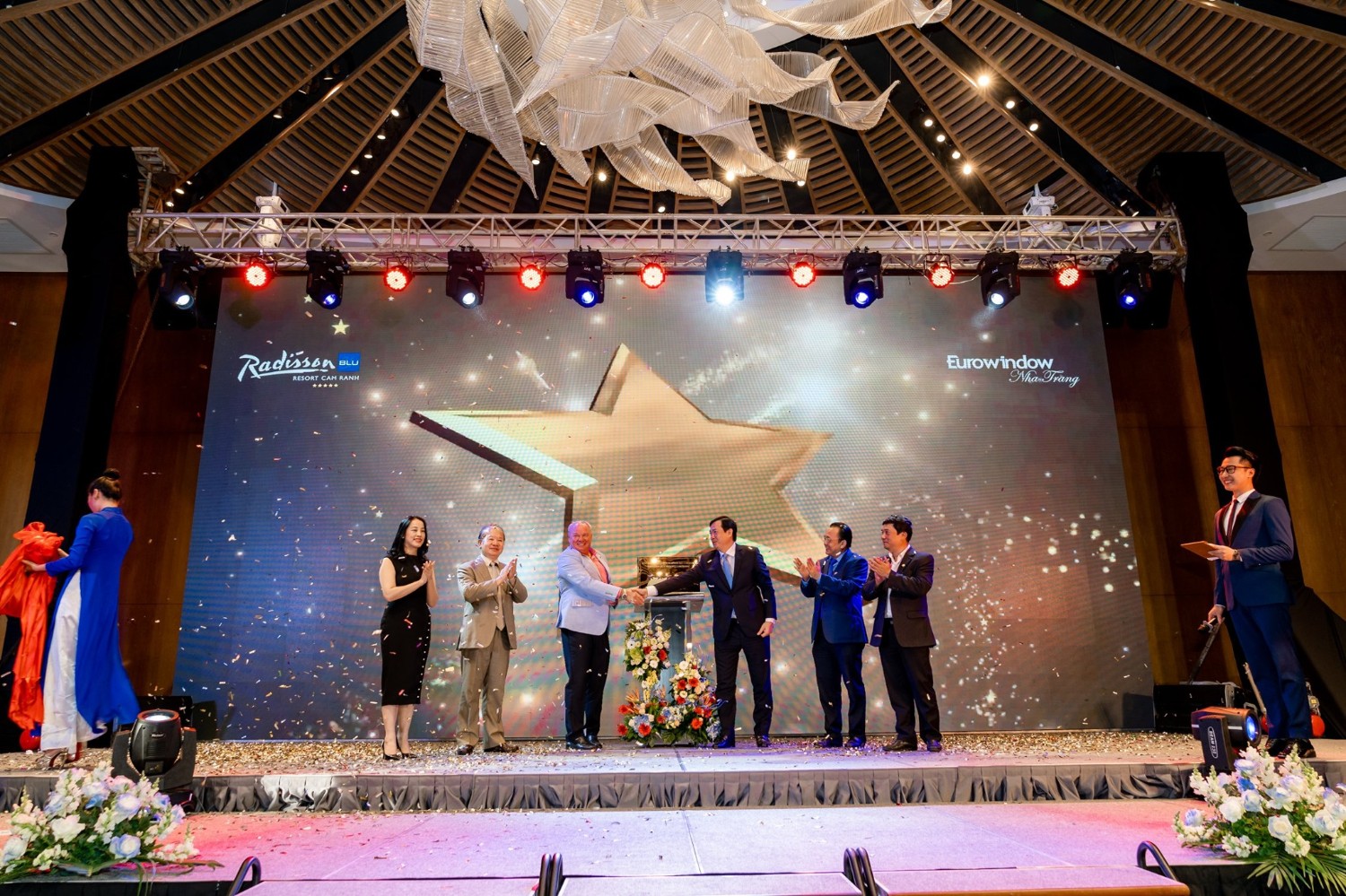 Lễ Gắn Sao Radisson Blu Resort