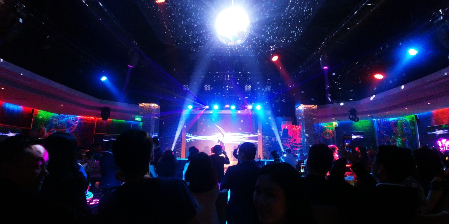 Movenpick Black Party VIP