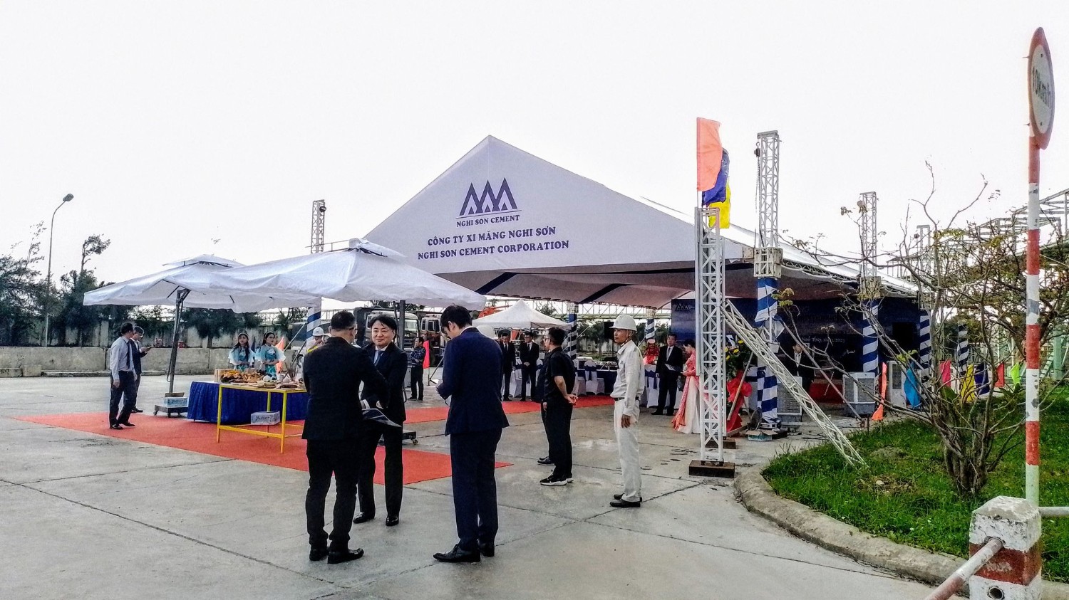 KHỞI CÔNG CEMENT NGHI SƠN
